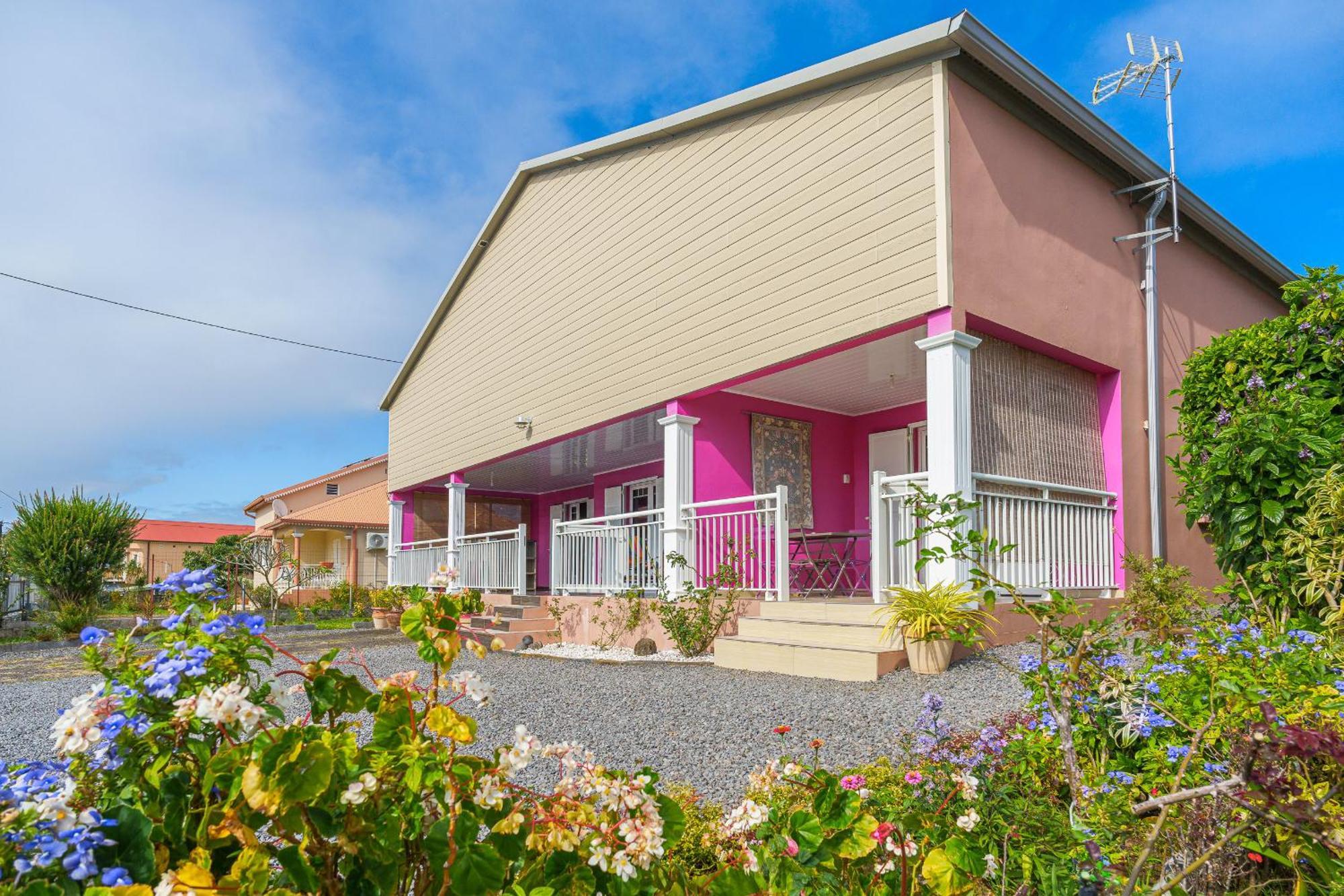 L'Oiseau de Paradis Sainte-Suzanne Extérieur photo